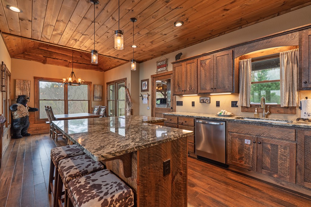 429375 Ellijay Residential