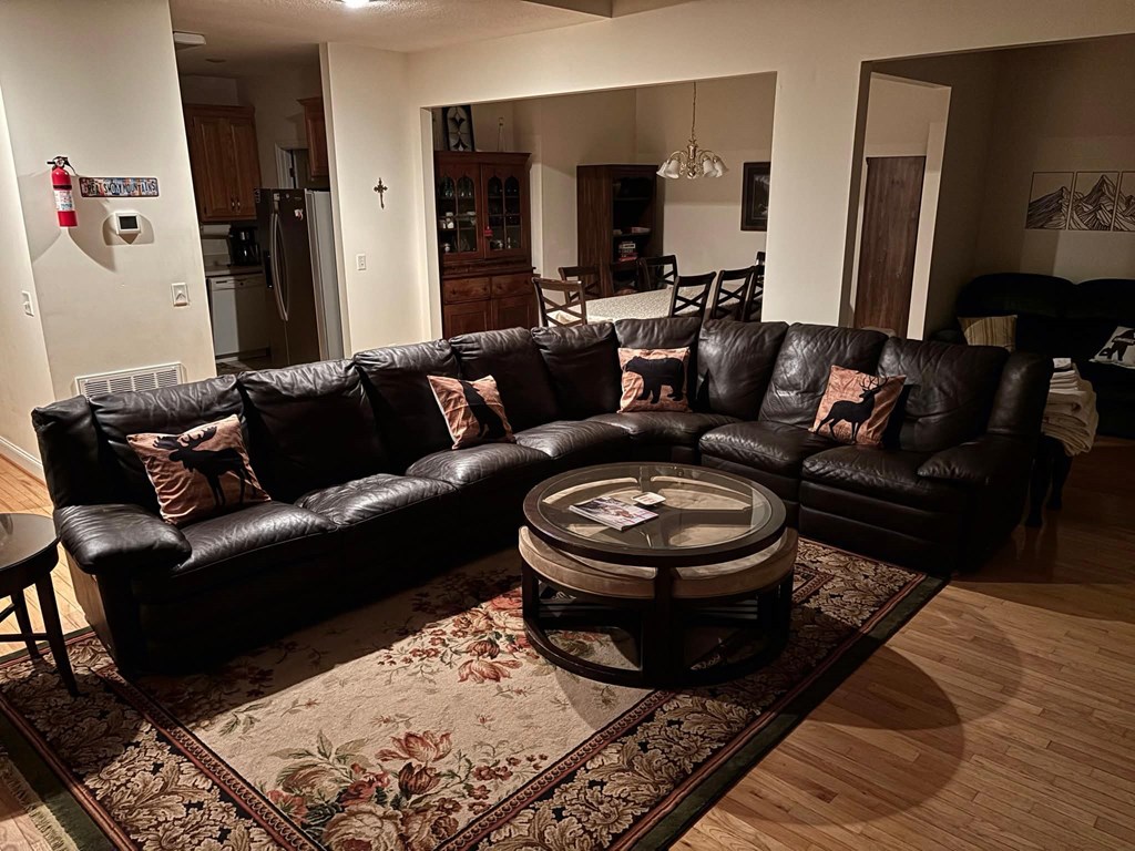 429379 Hiawassee Residential