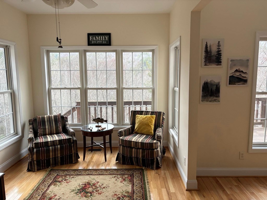 429379 Hiawassee Residential