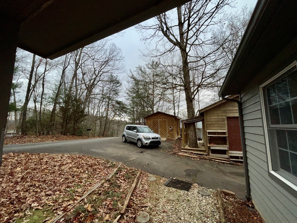 429386 Hayesville Residential