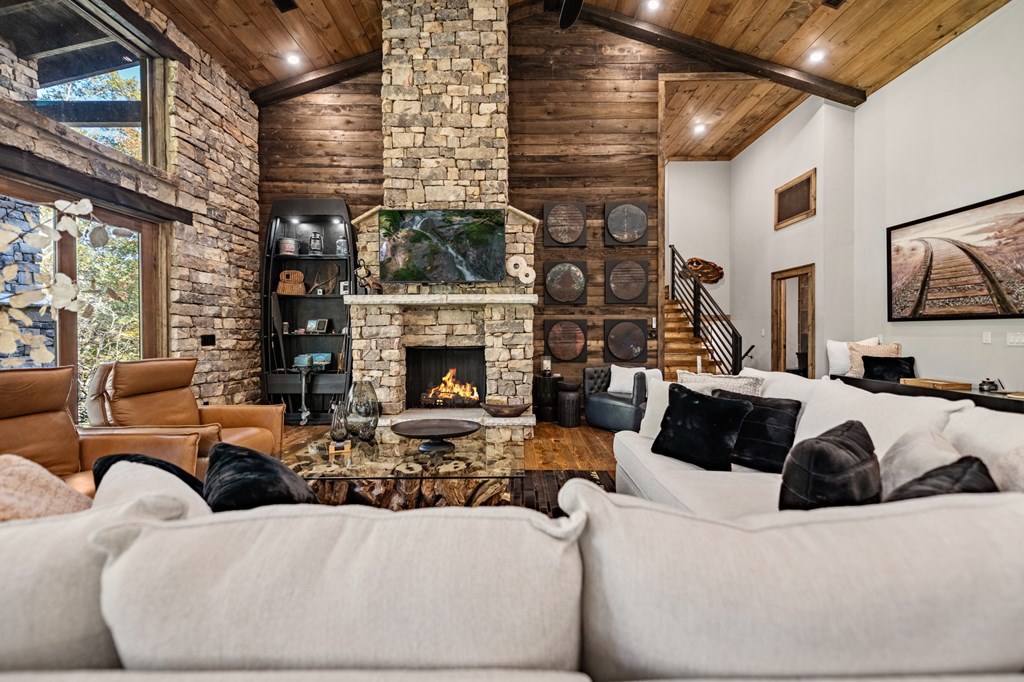 429390 Epworth Residential