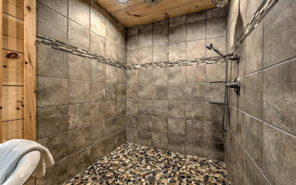 429393 Ellijay Residential