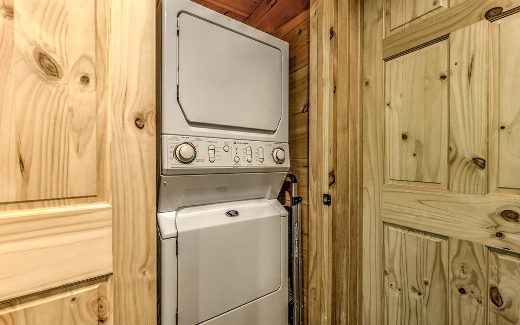 429393 Ellijay Residential