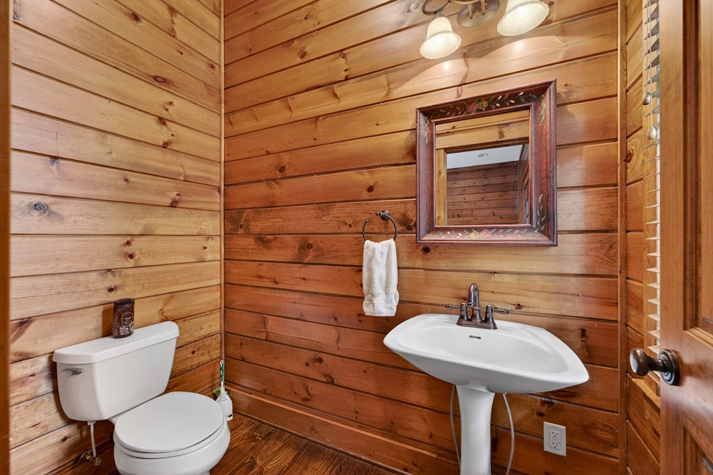 429399 Blue Ridge Residential