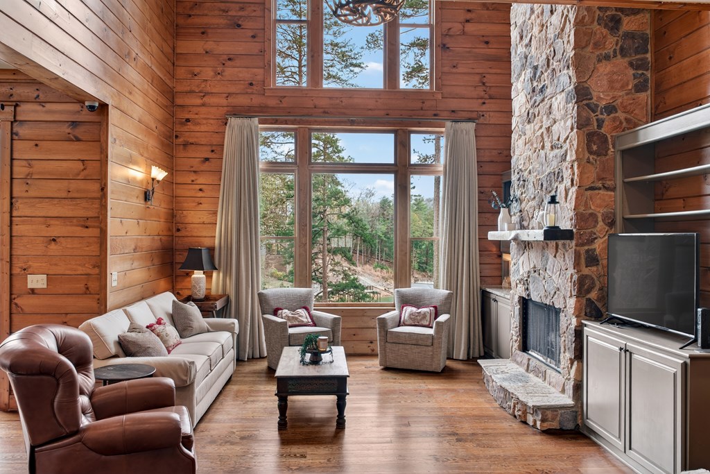 429399 Blue Ridge Residential