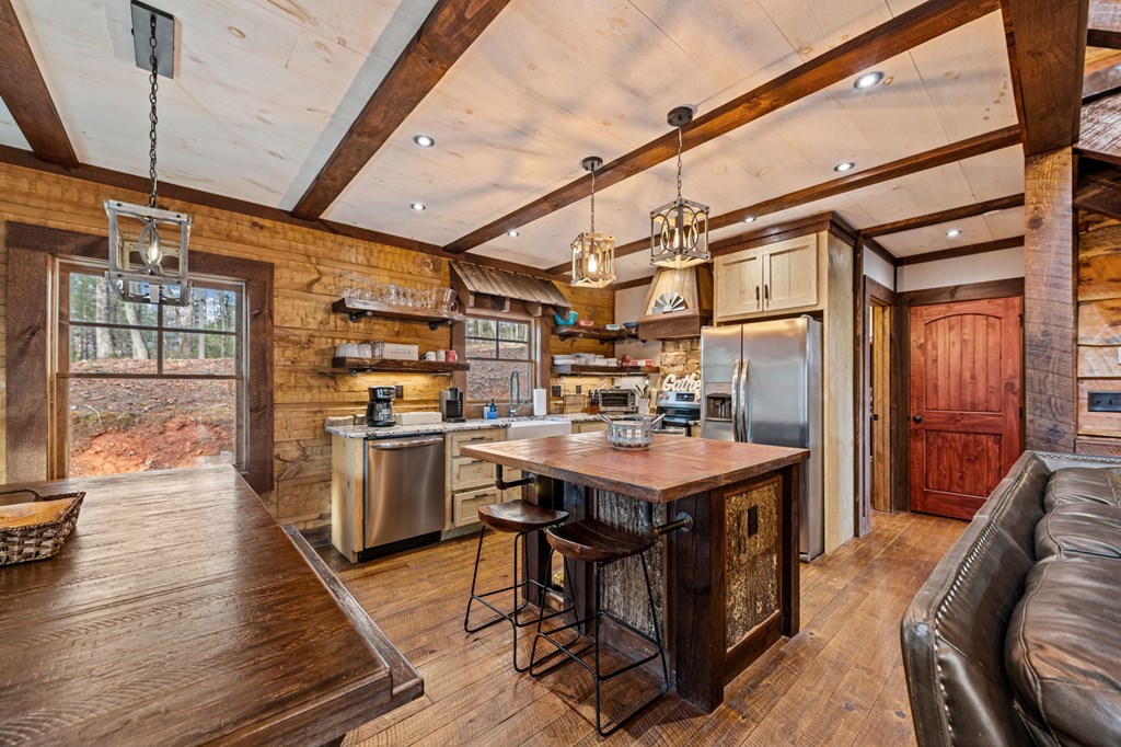 429401 Blue Ridge Residential