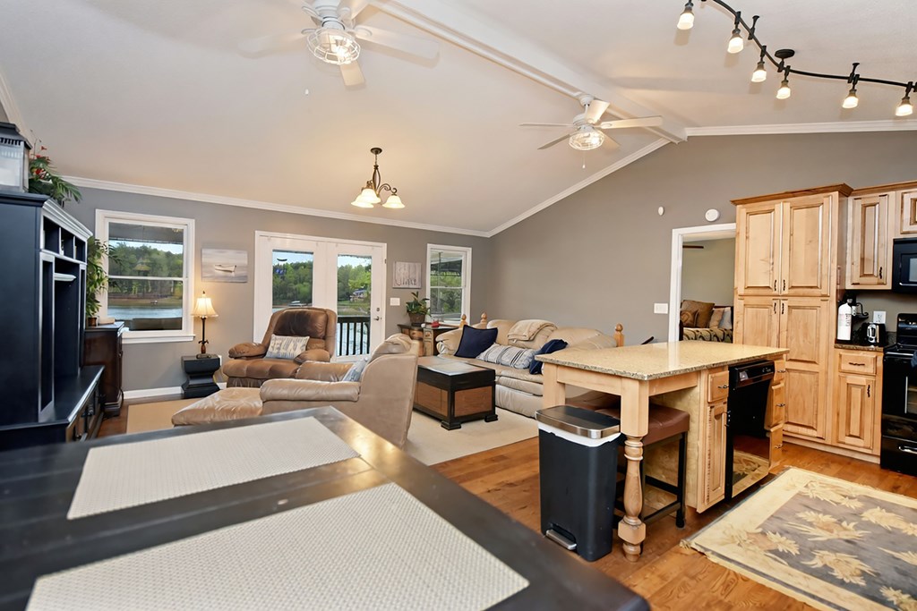 429402 Blairsville Residential