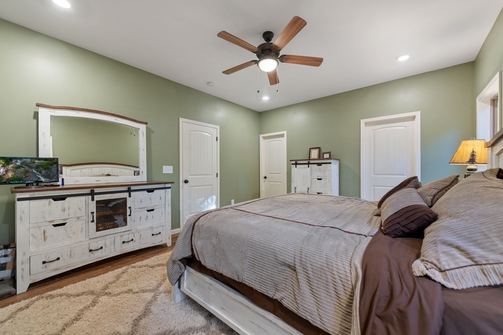 429403 Blue Ridge Residential