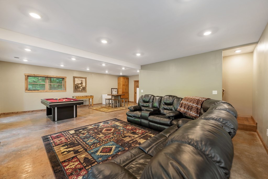 429403 Blue Ridge Residential