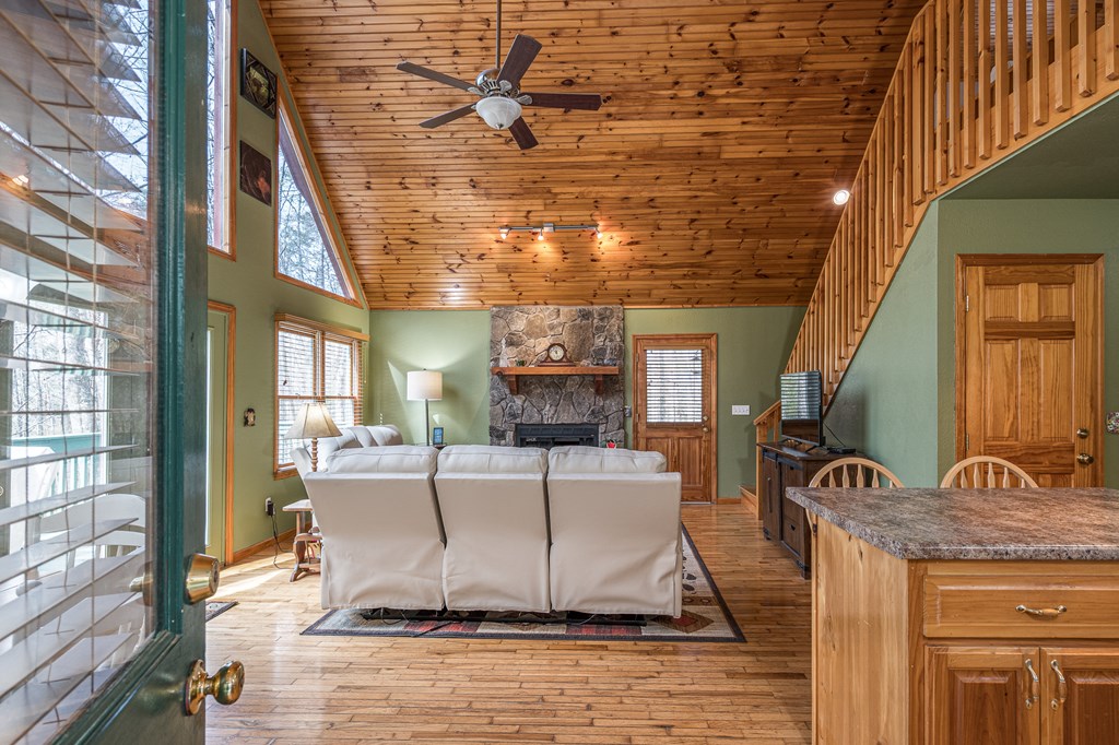 429405 Murphy Residential