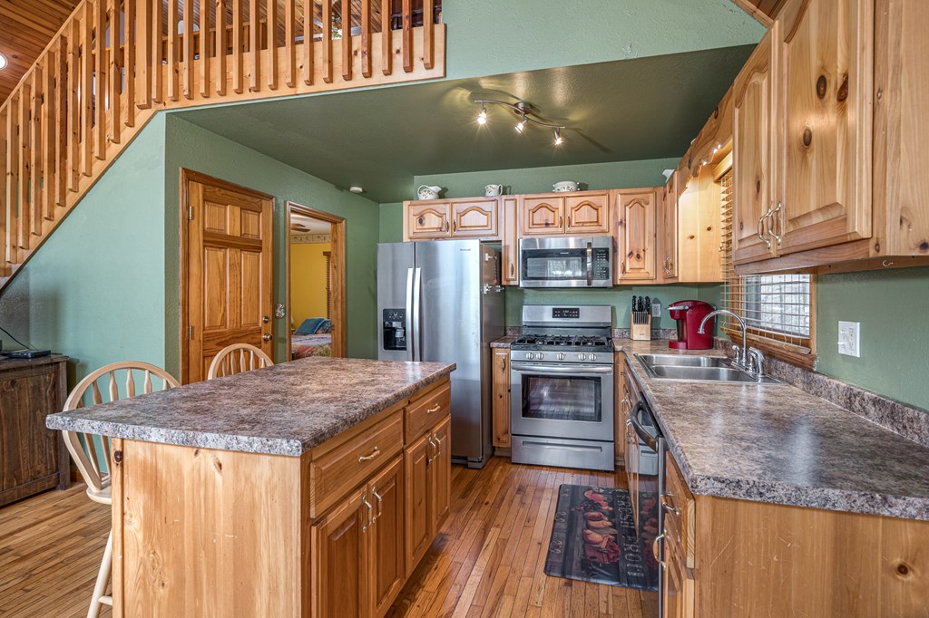 429405 Murphy Residential