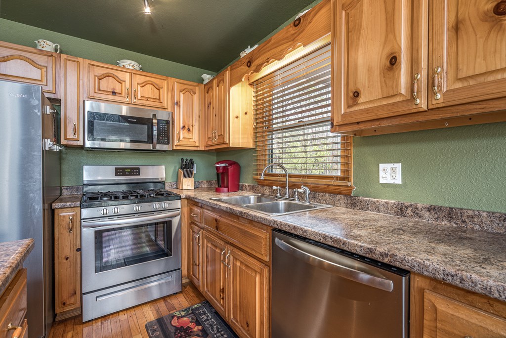 429405 Murphy Residential