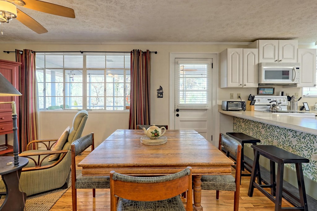 429411 Hiawassee Residential