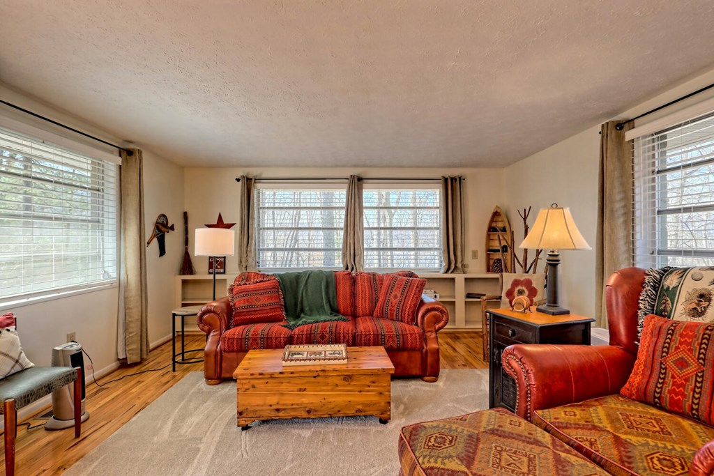 429411 Hiawassee Residential