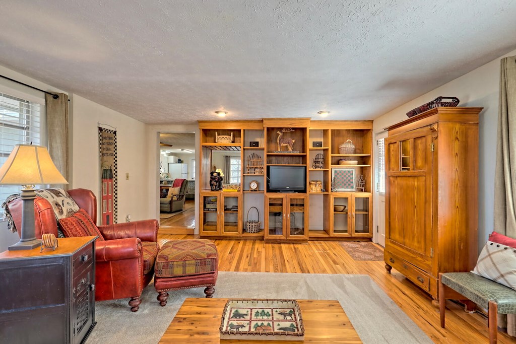 429411 Hiawassee Residential