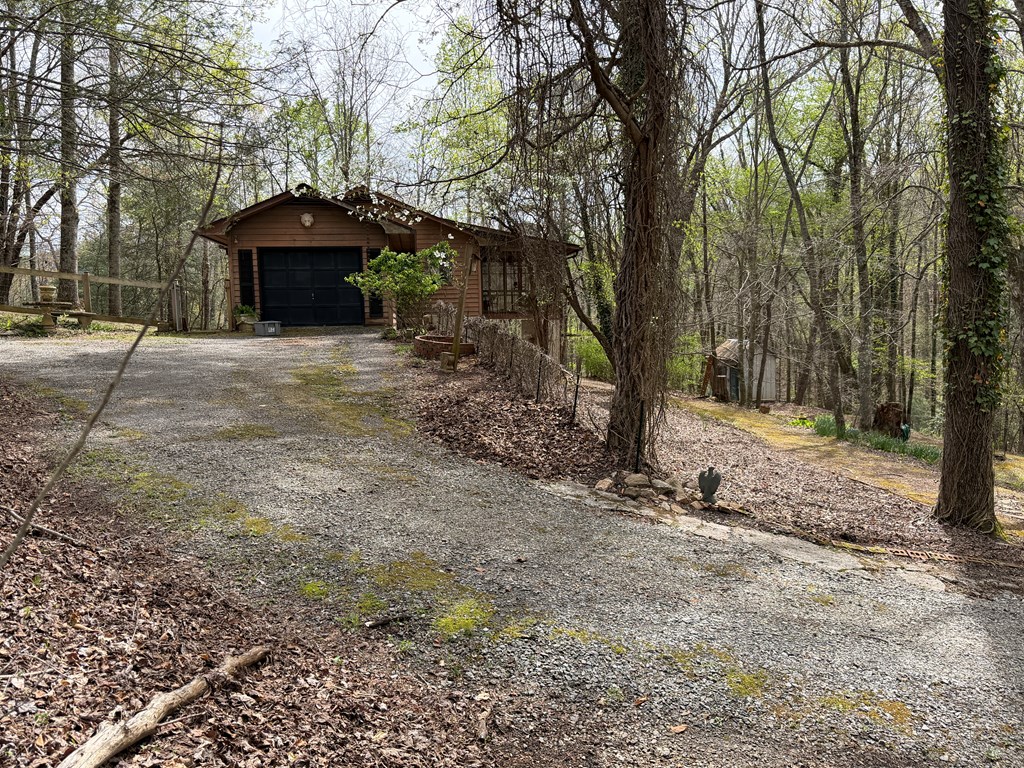 429413 Hayesville Residential