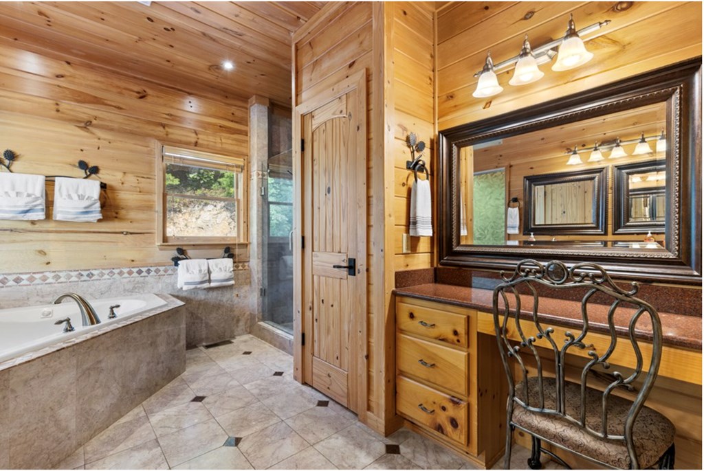 429416 Mineral Bluff Residential