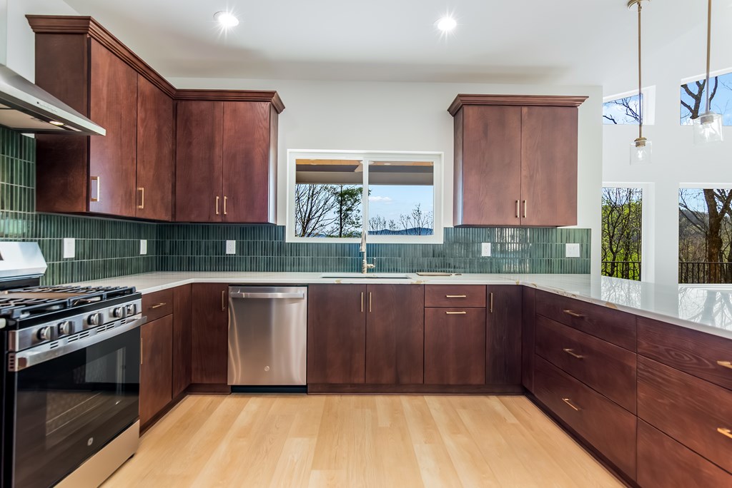 429422 Ellijay Residential