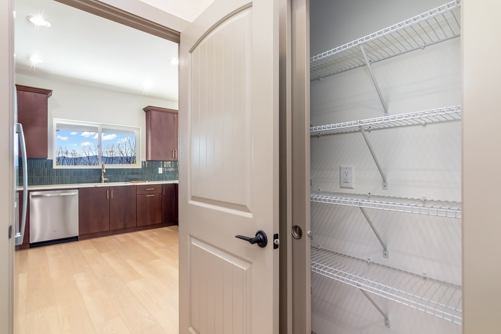 429422 Ellijay Residential