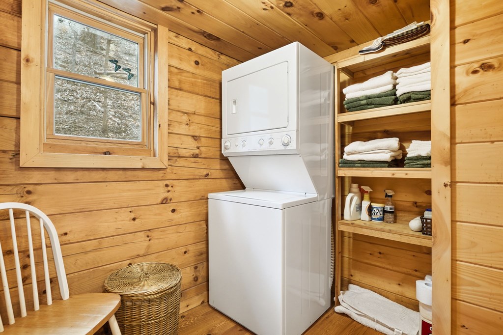 429423 Ellijay Residential