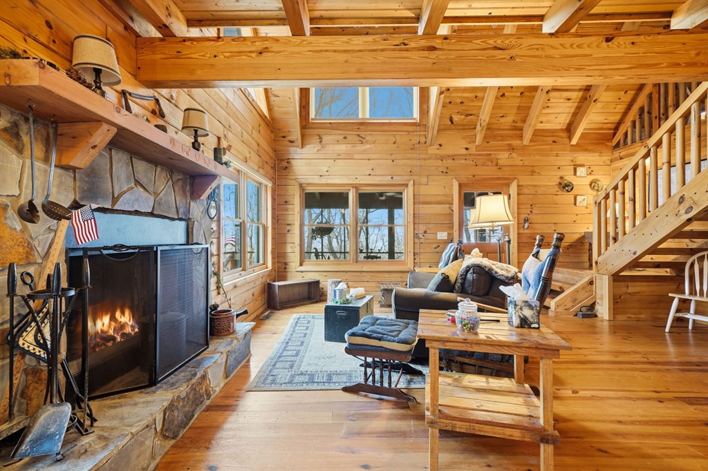 429423 Ellijay Residential