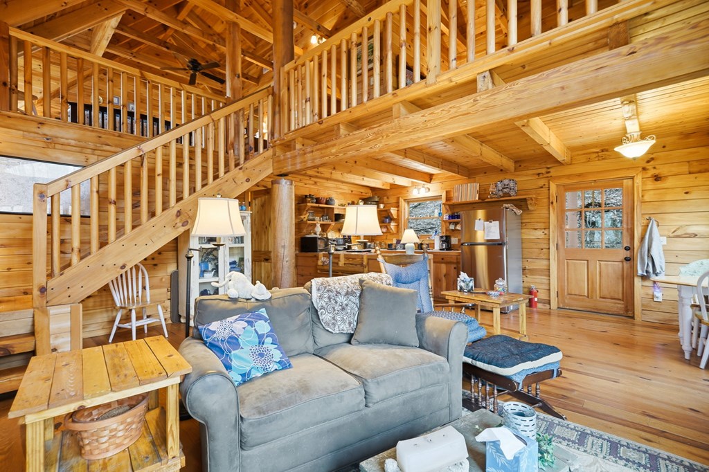 429423 Ellijay Residential