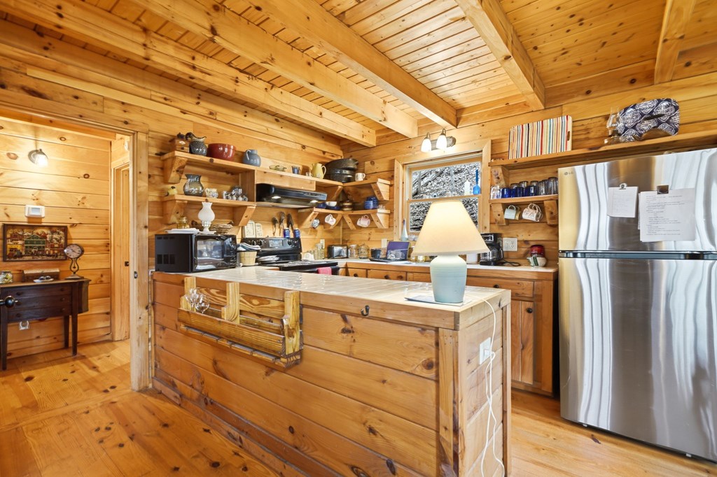 429423 Ellijay Residential