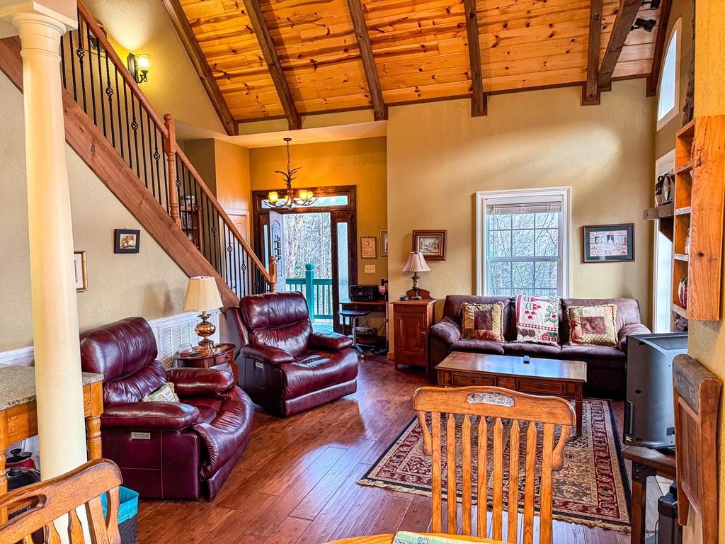 429432 Hayesville Residential