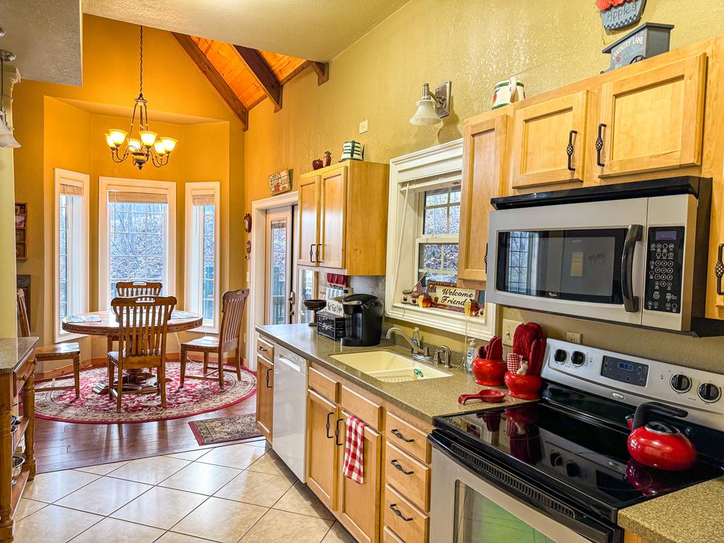 429432 Hayesville Residential