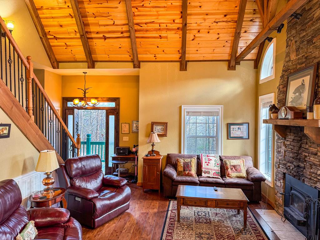 429432 Hayesville Residential