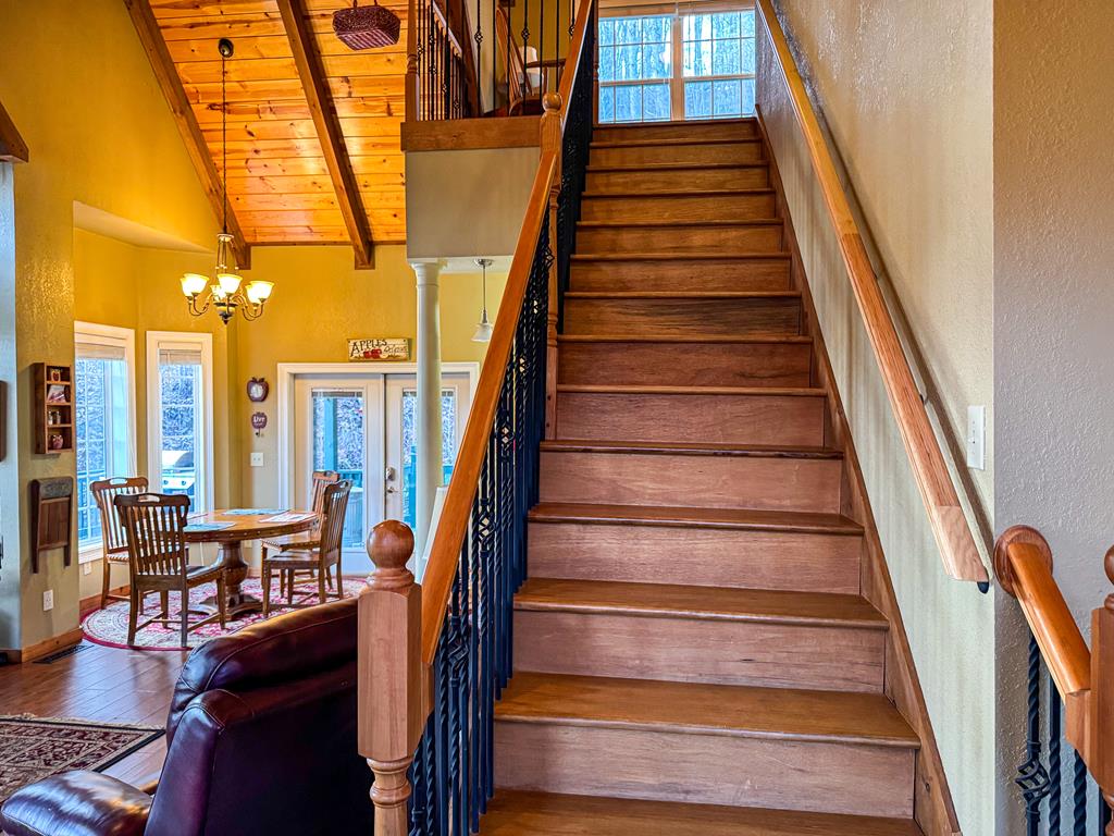 429432 Hayesville Residential