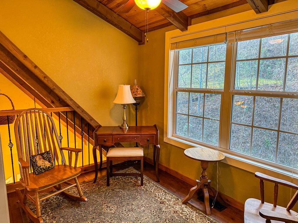 429432 Hayesville Residential