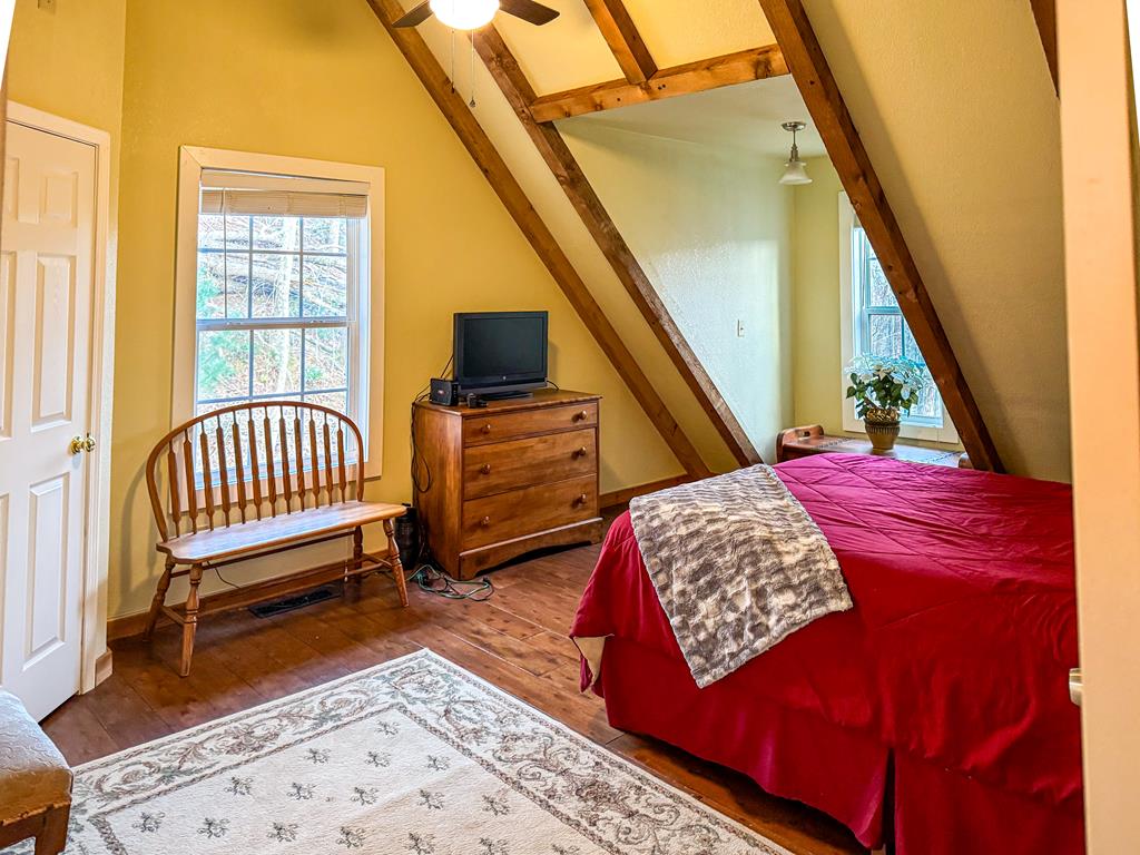 429432 Hayesville Residential