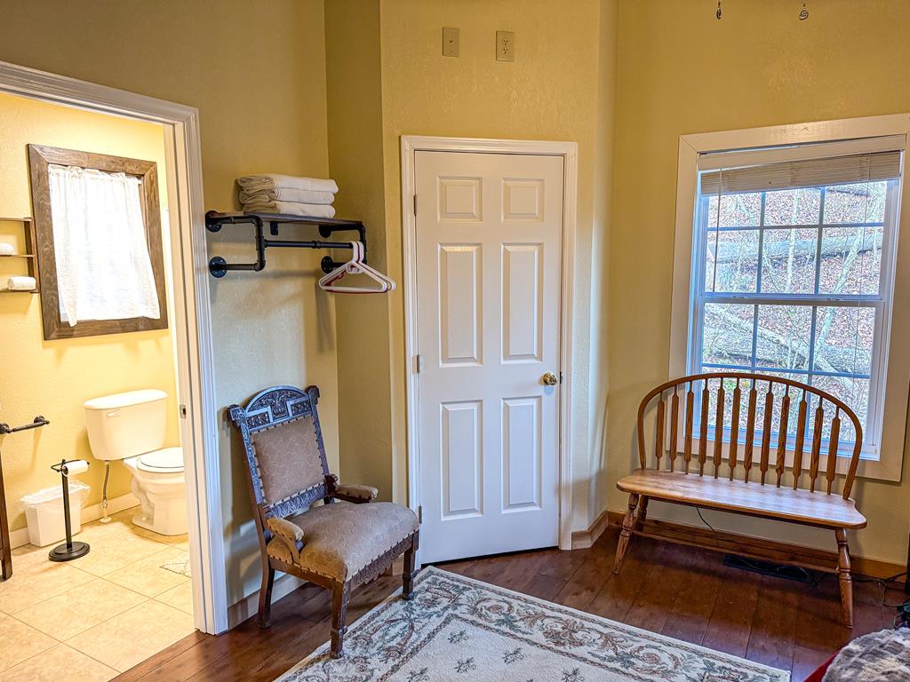 429432 Hayesville Residential