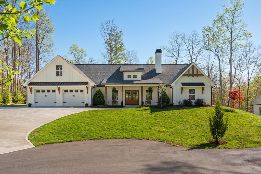 429435 Young Harris Residential