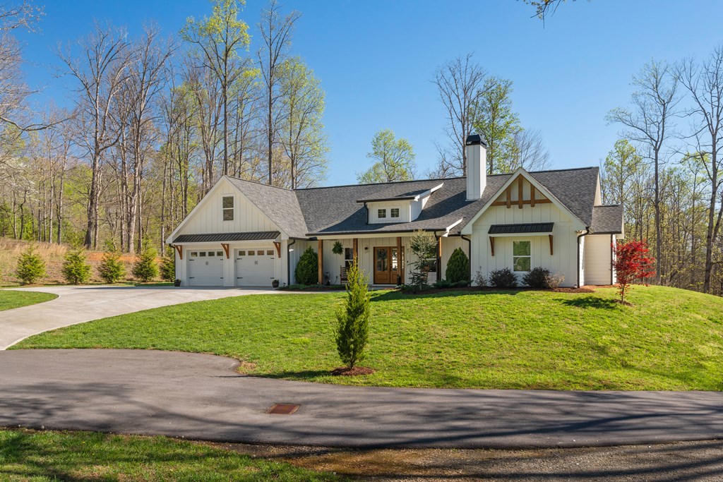 429435 Young Harris Residential