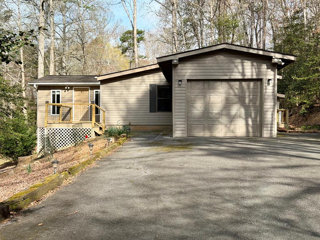 429451 Blairsville Residential