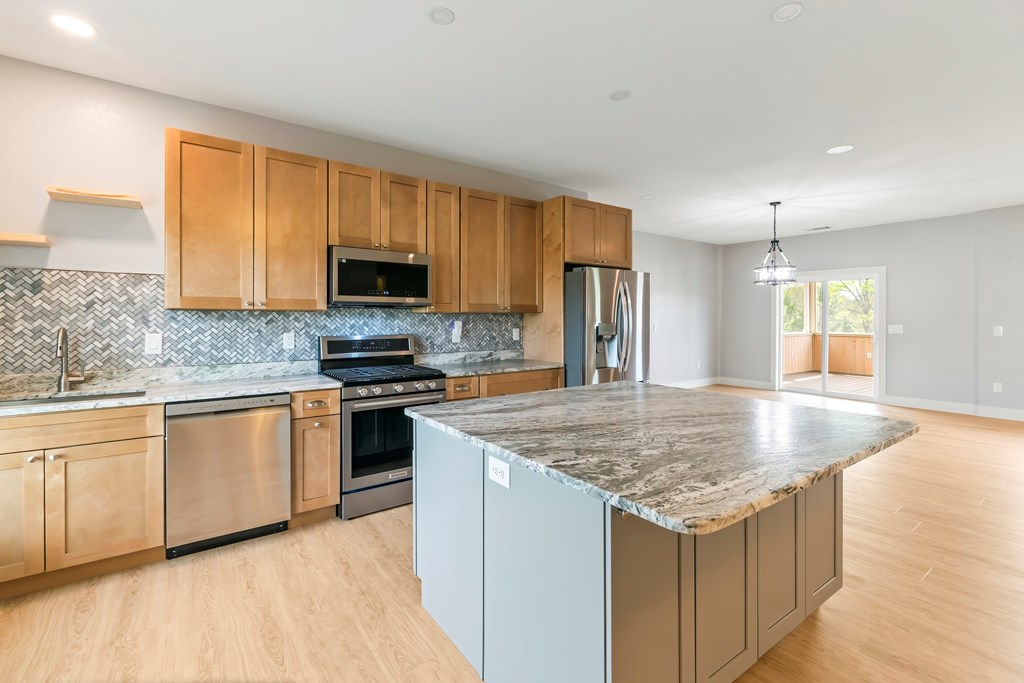 429452 Blairsville Residential