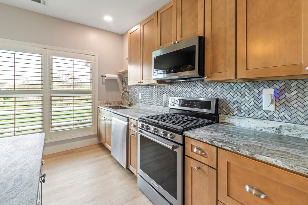 429452 Blairsville Residential