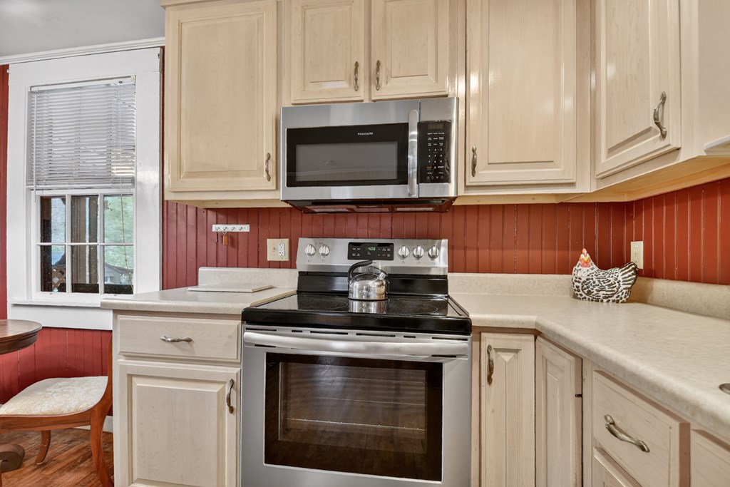 429453 Murphy Residential