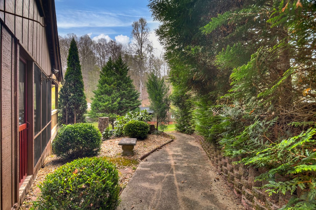 429453 Murphy Residential