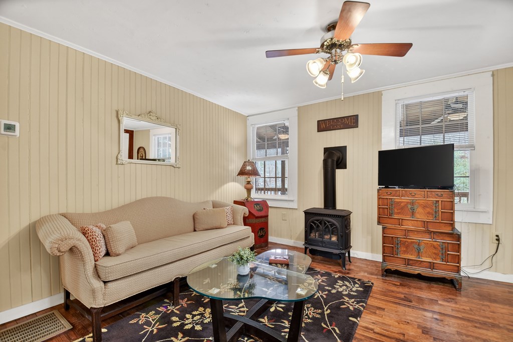 429453 Murphy Residential