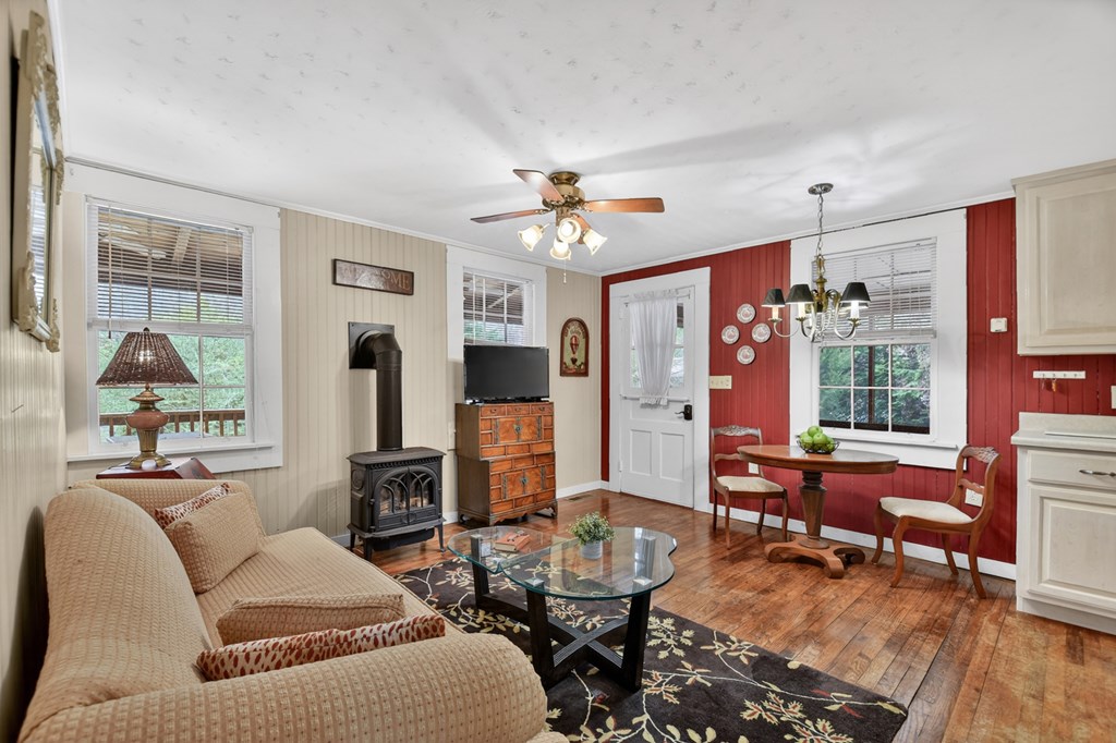 429453 Murphy Residential