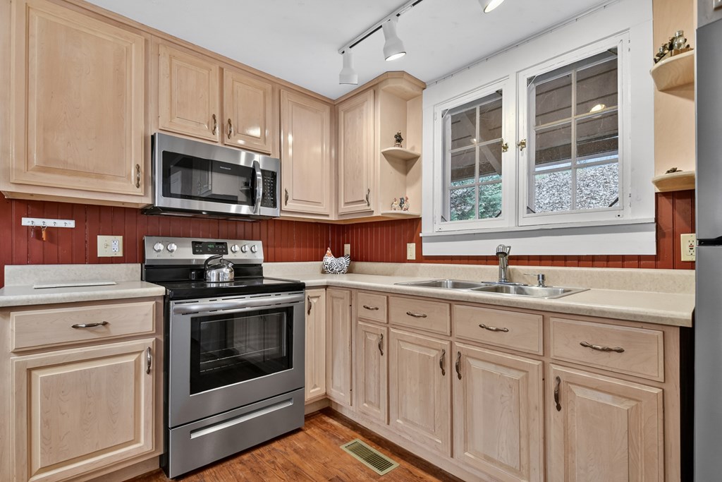 429453 Murphy Residential