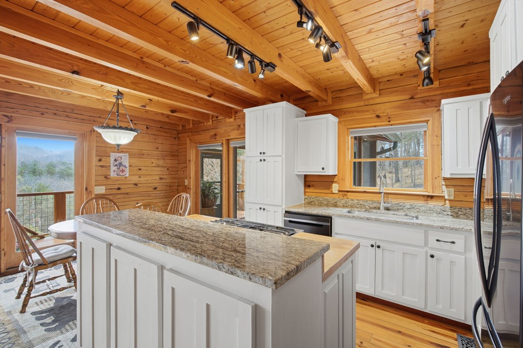 429455 Ellijay Residential