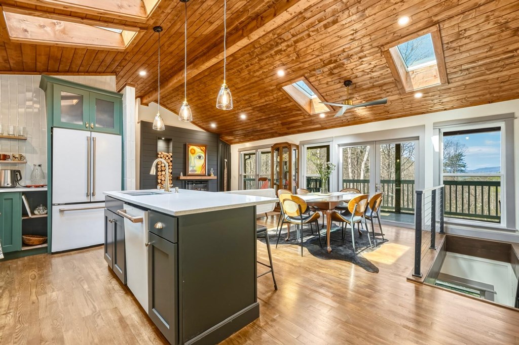 429457 Ellijay Residential