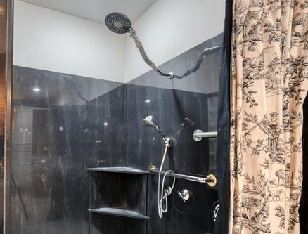 429468 Young Harris Residential