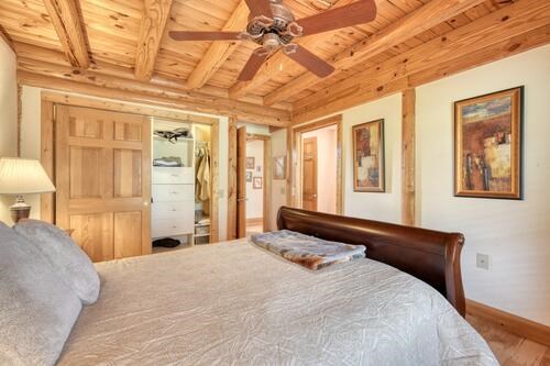 429468 Young Harris Residential