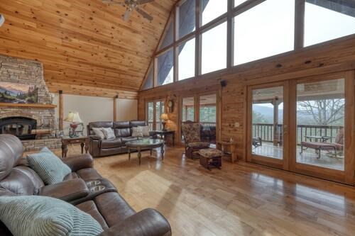 429468 Young Harris Residential