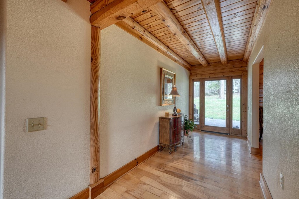 429468 Young Harris Residential